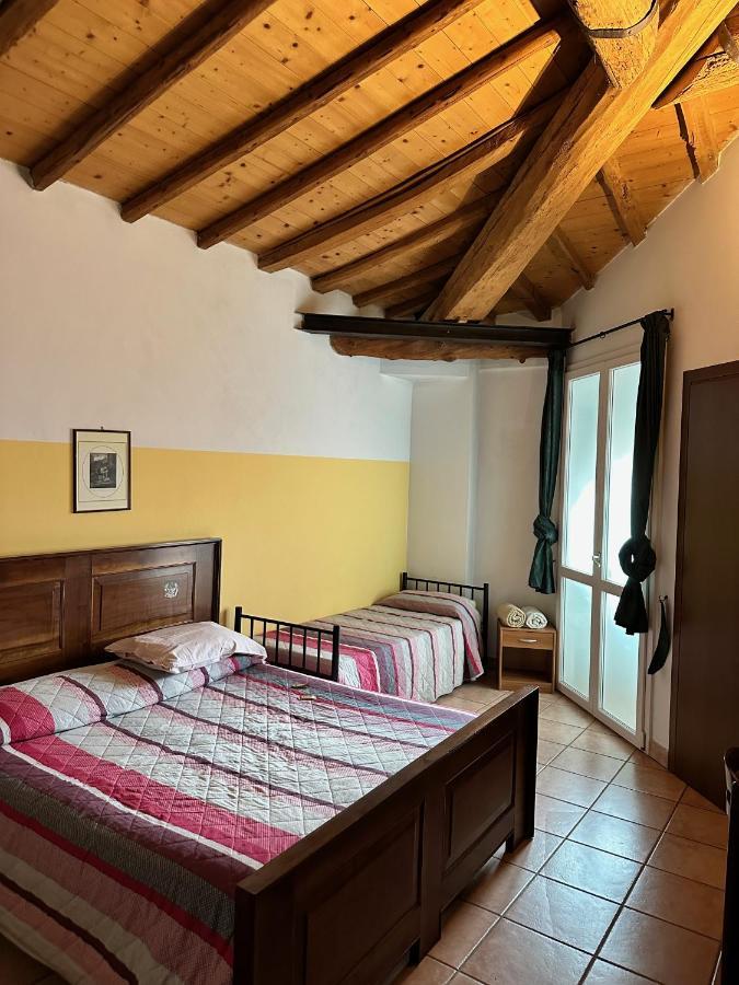 Agriturismo La Rasdora ポルト・マントヴァーノ エクステリア 写真