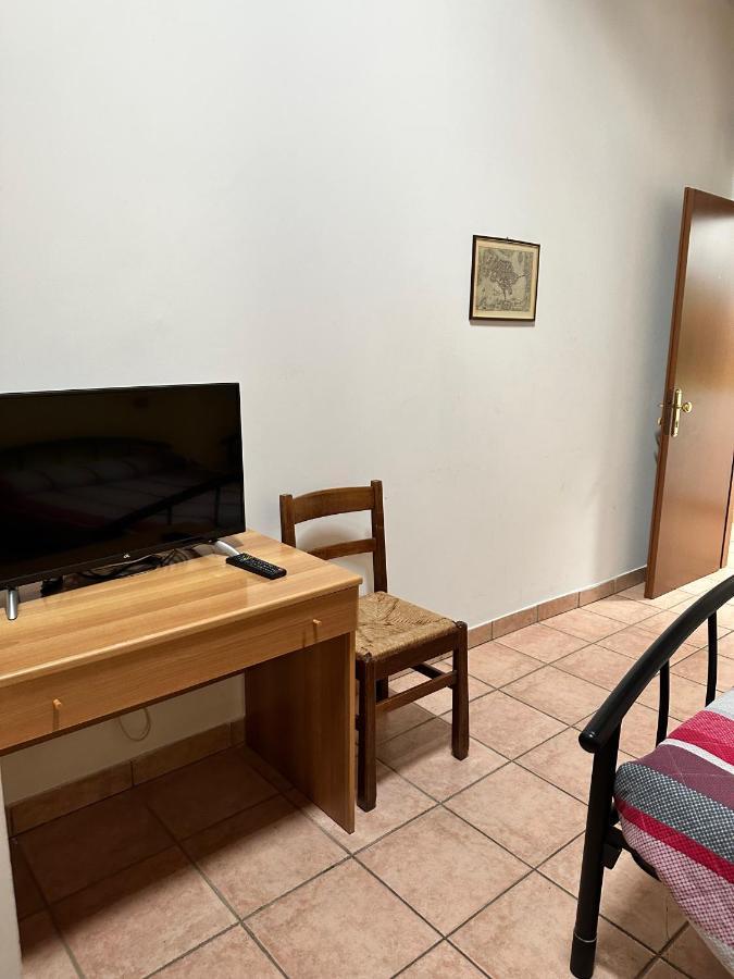 Agriturismo La Rasdora ポルト・マントヴァーノ エクステリア 写真