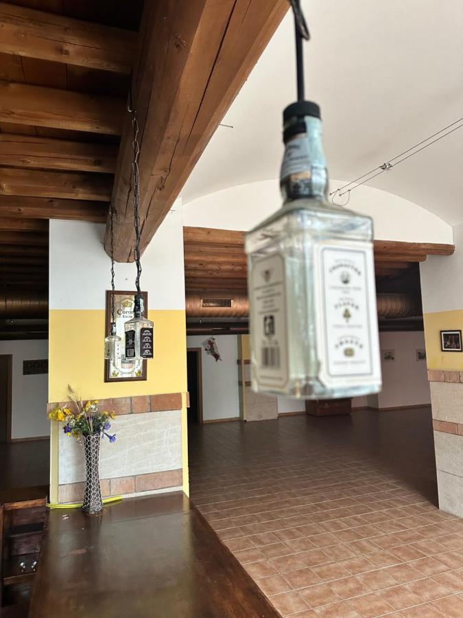 Agriturismo La Rasdora ポルト・マントヴァーノ エクステリア 写真